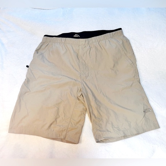 The North Face Other - The North Face Khaki Casual Shorts sz L